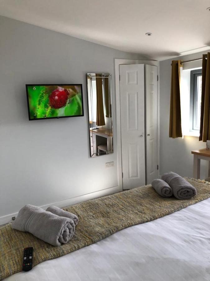 Thistledown Lodge! 5 Minutes From Beach! Free Cancellation! Haverfordwest Exterior photo